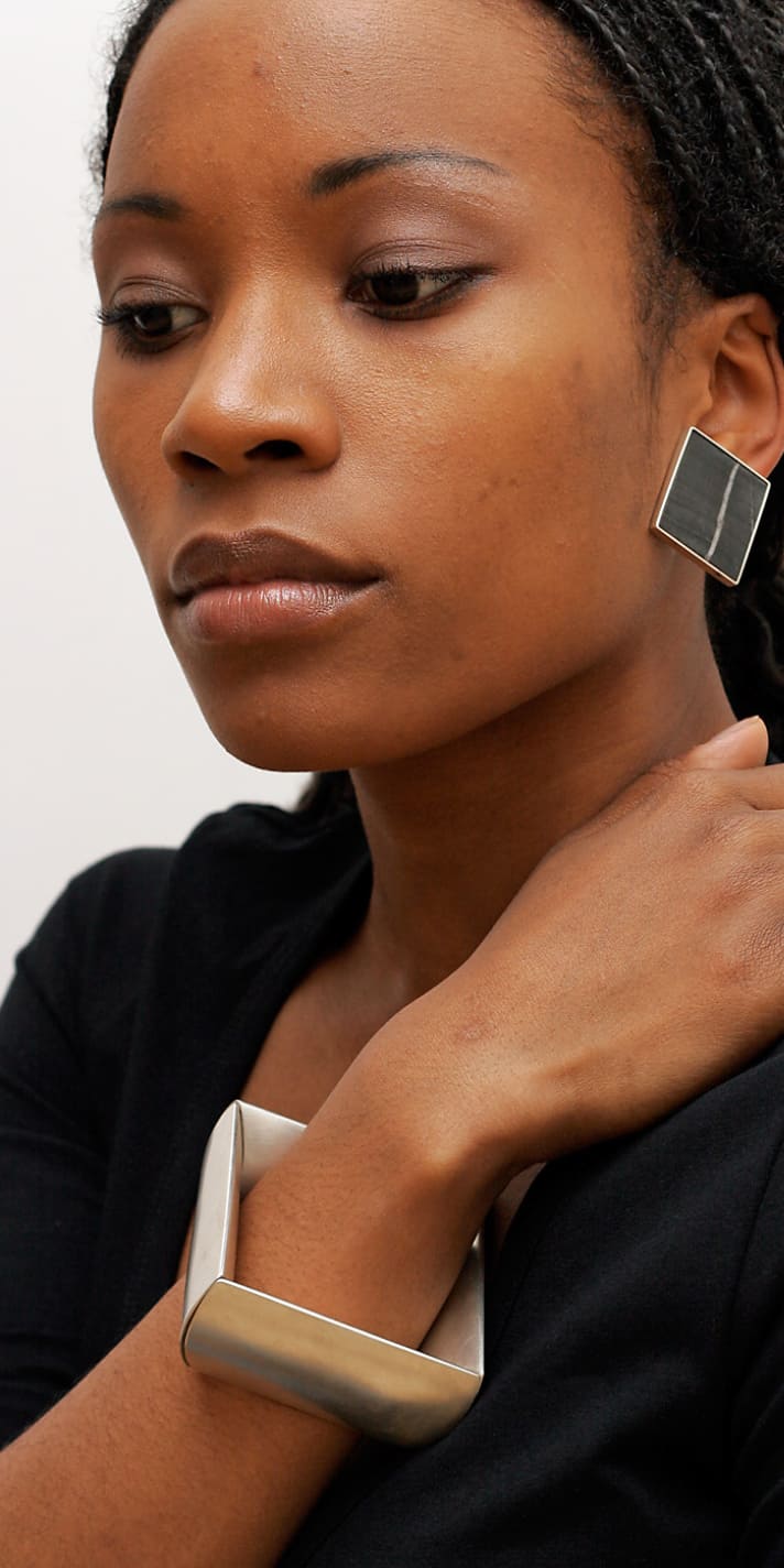 Armreif und Ring aus Gold